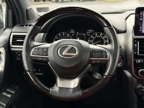 Used 2023 Lexus GX 460 Premium w/ Premium Package AWD/4WD image 9