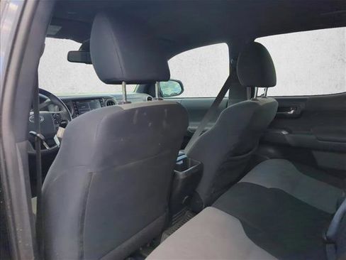 Used 2020 Toyota Tacoma TRD Sport RWD image 17