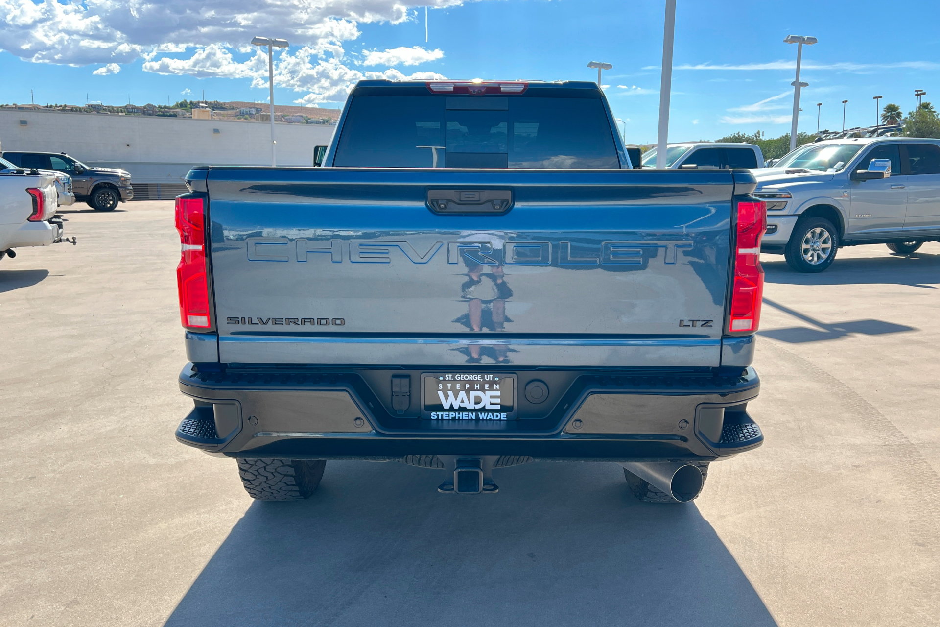 Used 2026 Chevrolet Silverado 2500 LTZ w/ LTZ Plus Package AWD/4WD image 5
