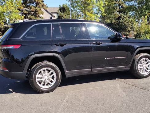 New 2025 Jeep Grand Cherokee Laredo X w/ Luxury Tech Group I image 9