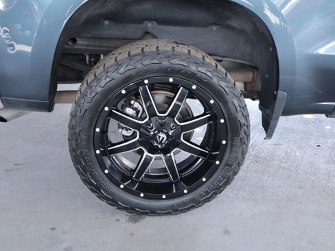 Used 2020 Chevrolet Silverado 1500 LT w/ All-Star Edition image 5