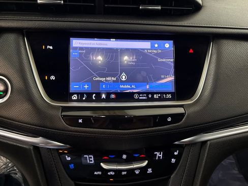Used 2022 Cadillac XT5 Premium Luxury FWD image 33