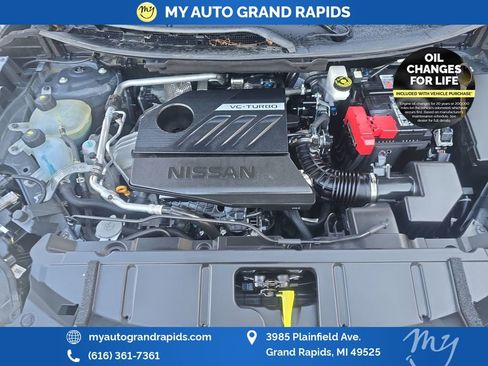 Used 2025 Nissan Rogue SV AWD/4WD image 24