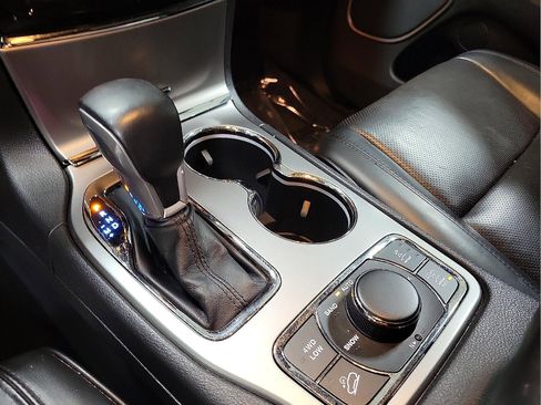 Used 2020 Jeep Grand Cherokee High Altitude image 19