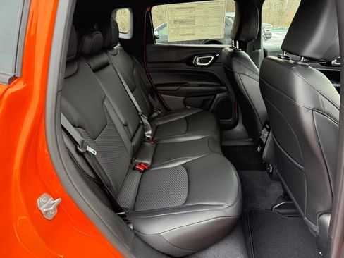 New 2026 Jeep Compass Latitude AWD/4WD image 18