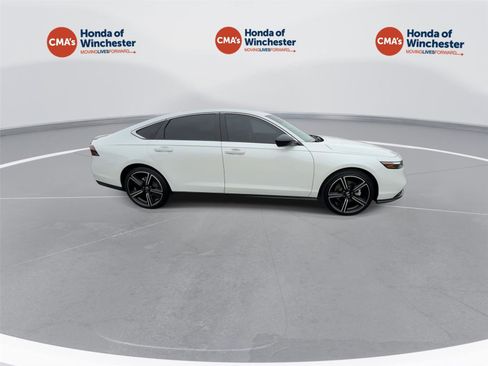 Certified 2025 Honda Accord Sport image 9