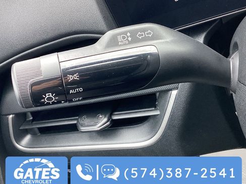 Used 2025 Kia K4 FWD image 23