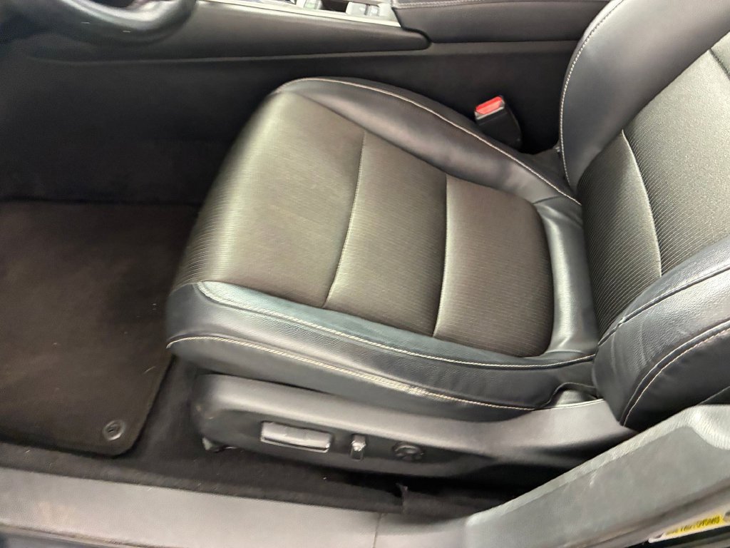 Used 2018 Honda Accord Sport image 17