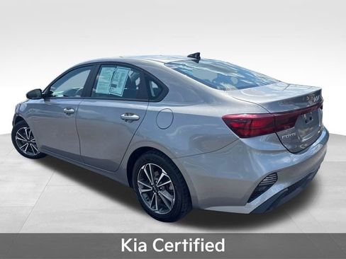 Used 2023 Kia Forte LXS FWD image 5