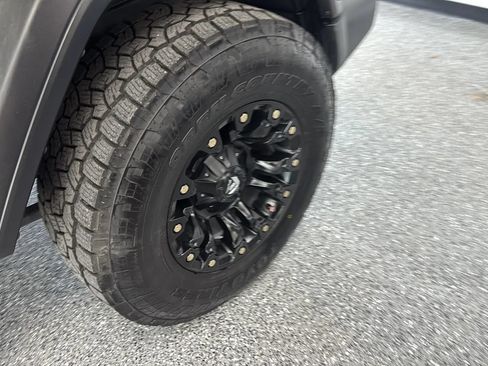 Used 2019 Jeep Wrangler Sport AWD/4WD image 35