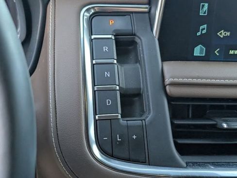 Used 2023 Chevrolet Tahoe High Country AWD/4WD image 20