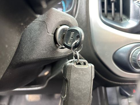 Used 2019 GMC Canyon SLE w/ Elevation Edition image 28