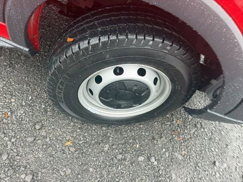 Used 2017 Ford Transit 150 XL image 10