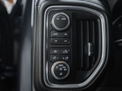 Used 2022 GMC Sierra 3500 AT4 w/ AT4 Preferred Package image 52