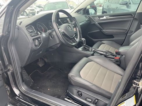 Used 2015 Volkswagen Golf TDI SEL image 9