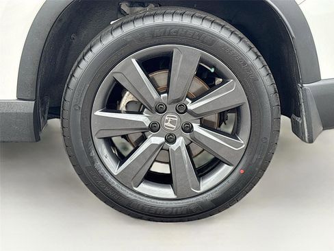 Certified 2025 Honda Pilot Sport image 35