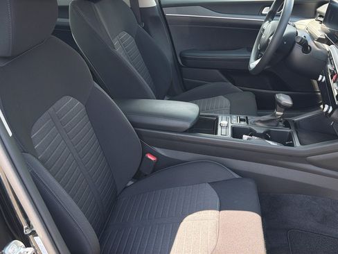 Used 2025 Kia K5 LXS FWD image 24