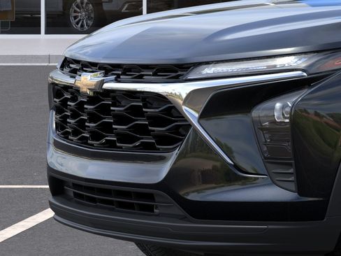 New 2026 Chevrolet Trax LS w/ LS Convenience Package FWD image 37