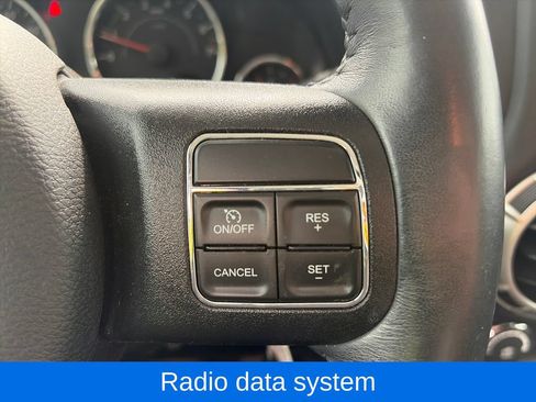 Used 2017 Jeep Wrangler Unlimited Sahara w/ Connectivity Group AWD/4WD image 13