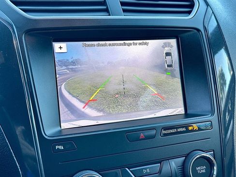 Used 2019 Ford Explorer XLT w/ Equipment Group 202A image 14