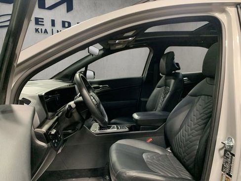 Used 2026 Kia Sportage X-Line w/ X-Line Technology Package image 11