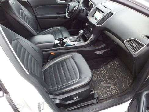 Used 2016 Ford Edge SEL w/ Equipment Group 201A AWD/4WD image 9