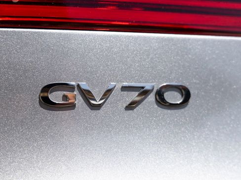 Used 2024 Genesis GV70 2.5T w/ Advanced Package AWD/4WD image 13