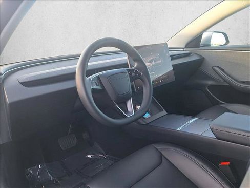 Used 2025 Tesla Model 3 Long Range image 9