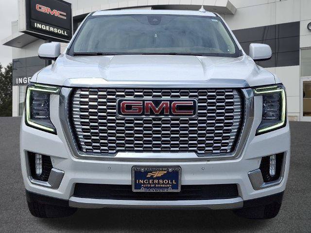 Used 2022 GMC Yukon XL Denali w/ Advanced Technology Package AWD/4WD image 28