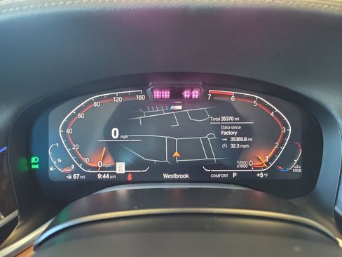 Used 2022 BMW 750i xDrive w/ M Sport Package image 22