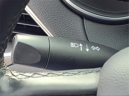 Used 2021 Jeep Cherokee Latitude Lux w/ Comfort/Convenience Group image 15