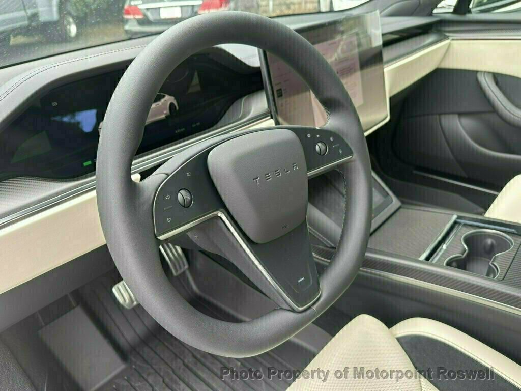 Used 2026 Tesla Model S Plaid AWD/4WD image 9