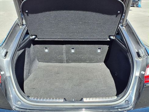 Used 2018 Kia Stinger GT2 image 18