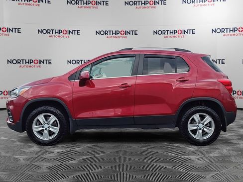 Used 2019 Chevrolet Trax LT AWD/4WD image 3