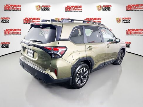 Certified 2026 Subaru Forester Premium w/ Base/Premium Package image 17