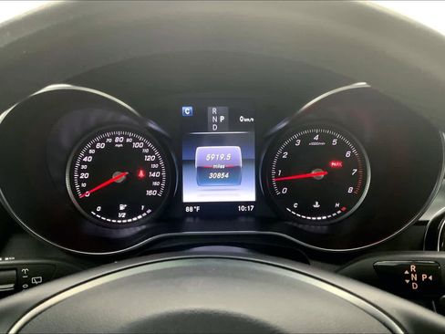 Used 2019 Mercedes-Benz GLC 300 image 23