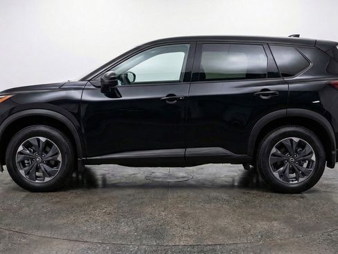 Used 2025 Nissan Rogue SV FWD image 3