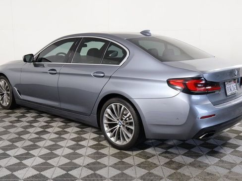 Used 2021 BMW 530i w/ Premium Package image 4