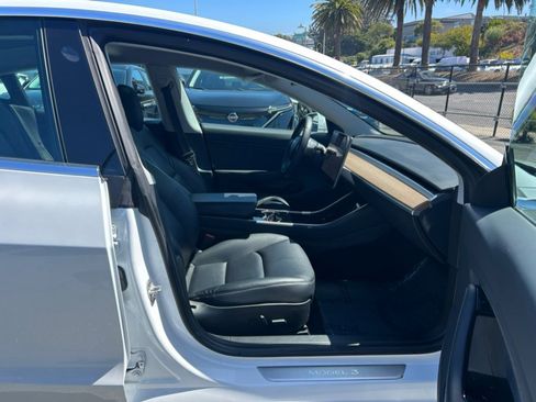 Used 2020 Tesla Model 3 Long Range AWD/4WD image 30