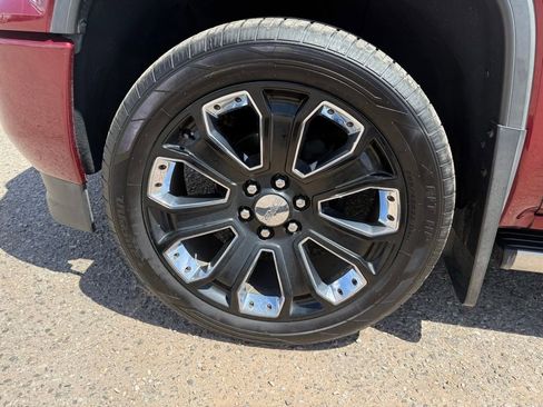 Used 2017 GMC Sierra 1500 Denali w/ Denali Ultimate Package AWD/4WD image 9