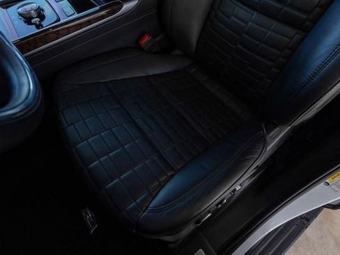 Used 2025 Cadillac Escalade Premium Luxury Platinum image 29