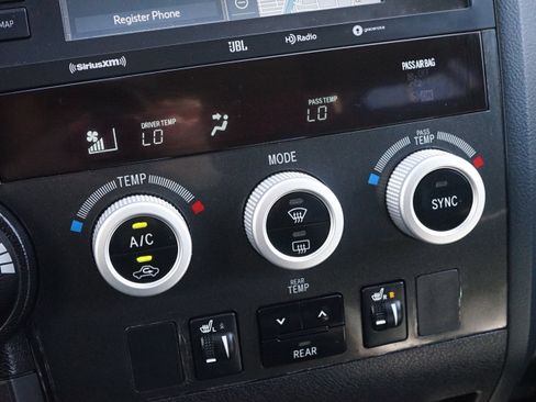 Used 2021 Toyota Sequoia TRD Pro AWD/4WD image 26