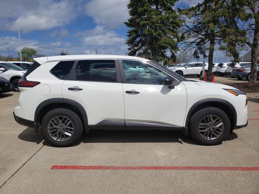 Certified 2025 Nissan Rogue S AWD/4WD image 10