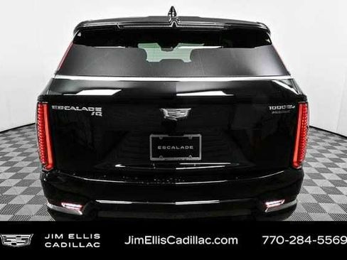 New 2025 Cadillac Escalade IQ Luxury 2 AWD/4WD image 22