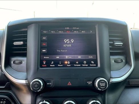 Used 2019 RAM 1500 Big Horn RWD image 17