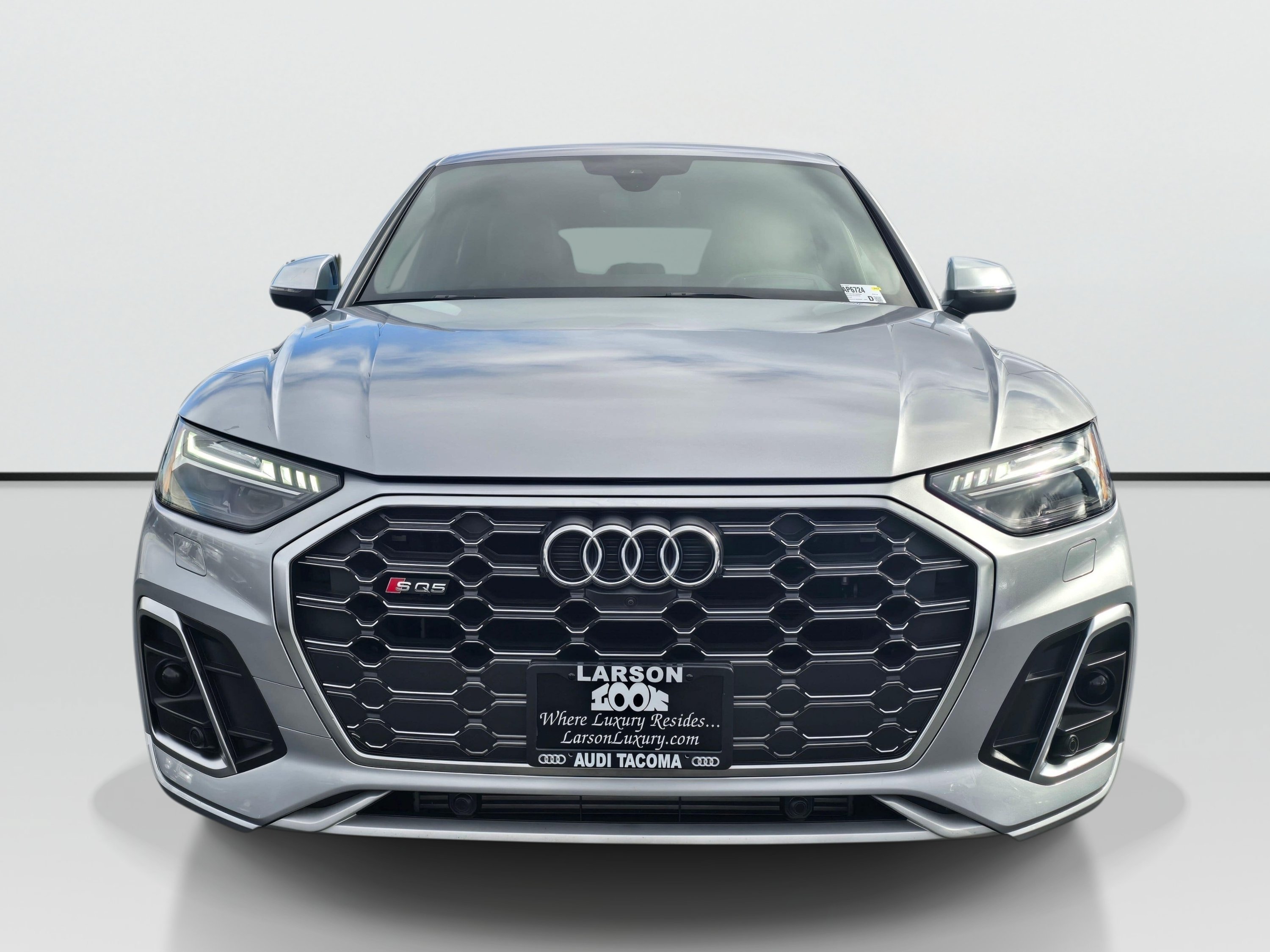 Used 2023 Audi SQ5 Prestige w/ Prestige Package AWD/4WD image 8