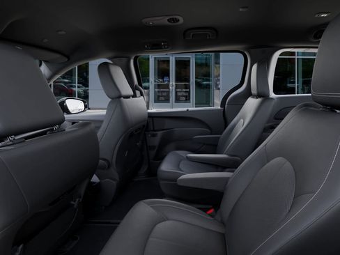New 2026 Chrysler Pacifica Select FWD image 23
