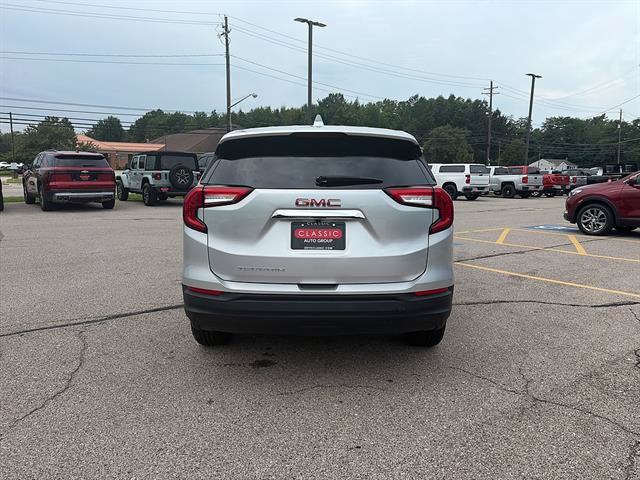 Used 2022 GMC Terrain SLE FWD image 5