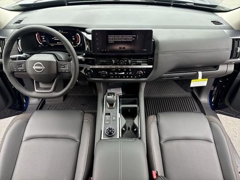 New 2026 Nissan Pathfinder SL image 9