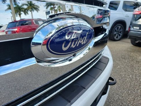 Certified 2017 Ford F450 Lariat w/ Lariat Ultimate Package image 7